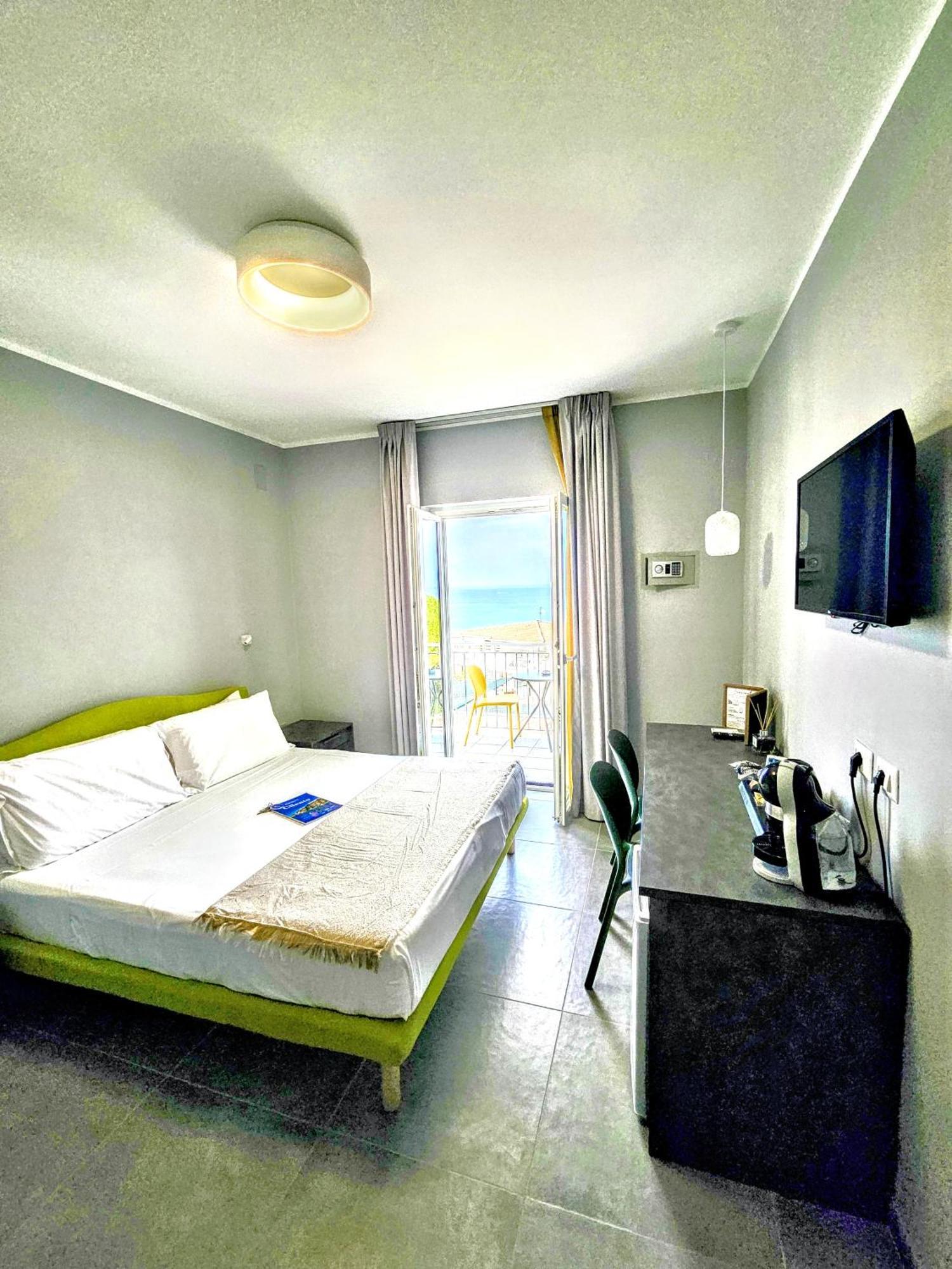 A Casa Di Alessandra - Rooms Castellabate Extérieur photo